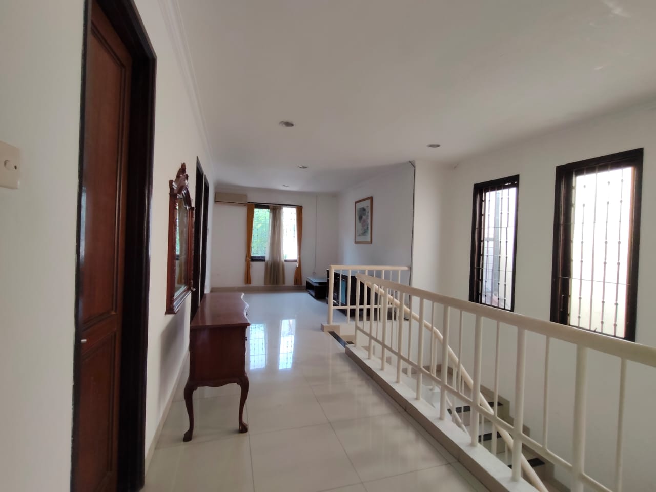 Rumah Disewakan di Cluster Taman Beverly Lippo Cikarang